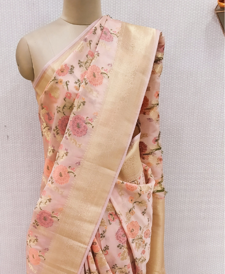 WEAVING SILK SAREE